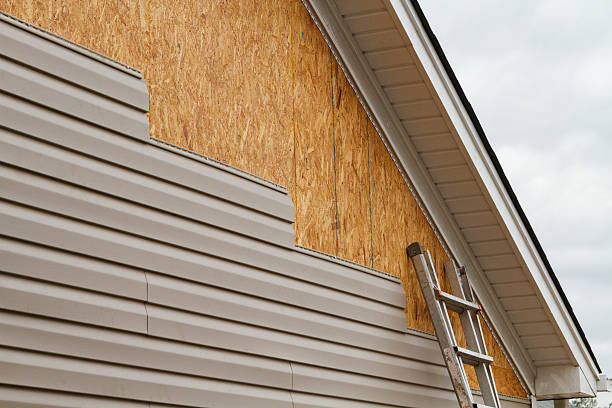 24/7 Emergency Siding experts in McDonald, OH